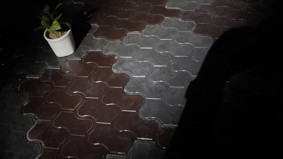 Scorpio — Instone concrete tile
